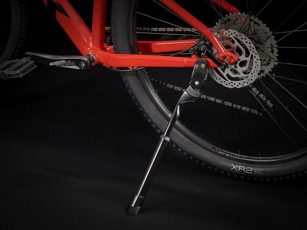 Bicykel Trek Marlin 7 Marigold to Radioactive Red Fade E 2023